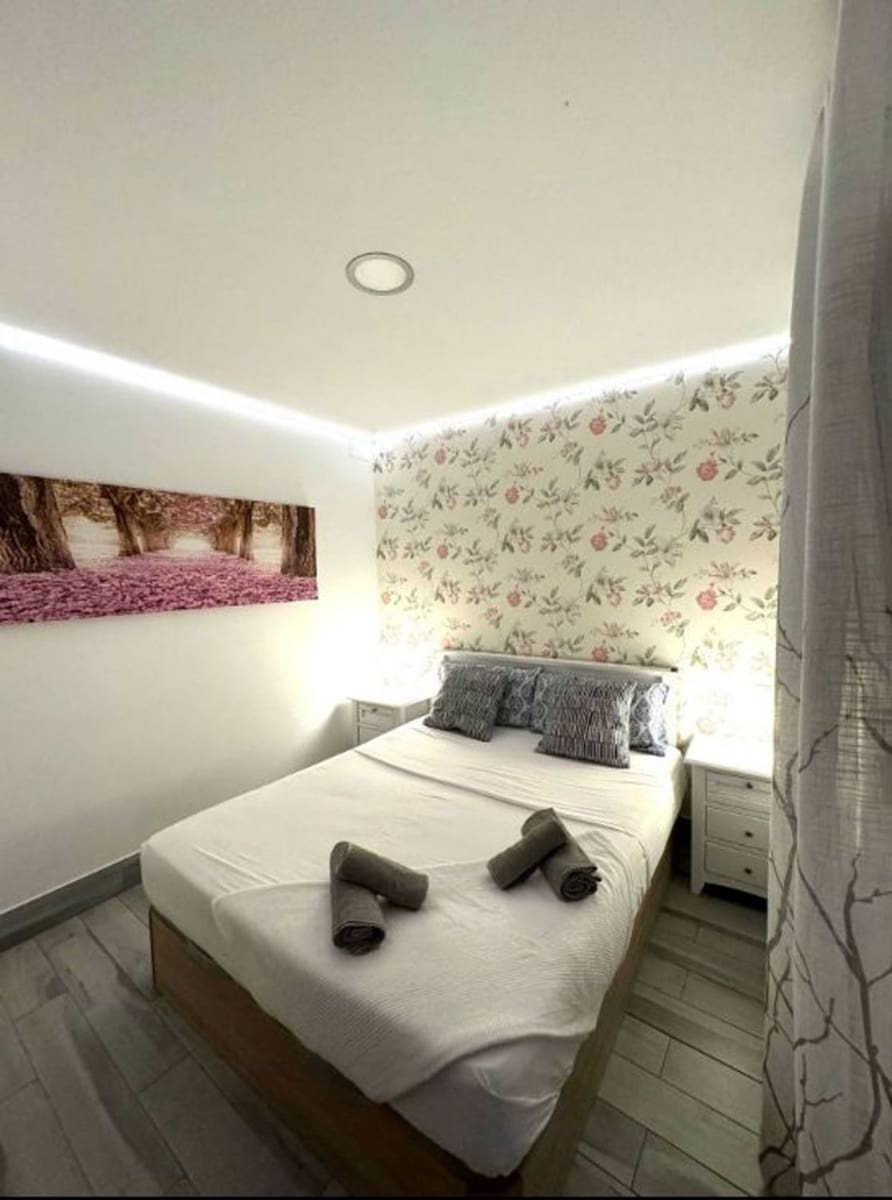 8 soverom Bedrift til salgs i Malaga by - € 1 300 000 (Ref: 9506014)