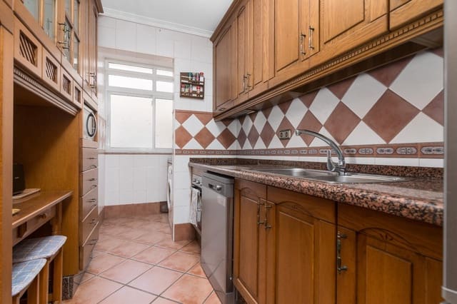 Piso de 3 habitaciones en Málaga ciudad en venta con garaje - 295.000 € (Ref: 9506015)