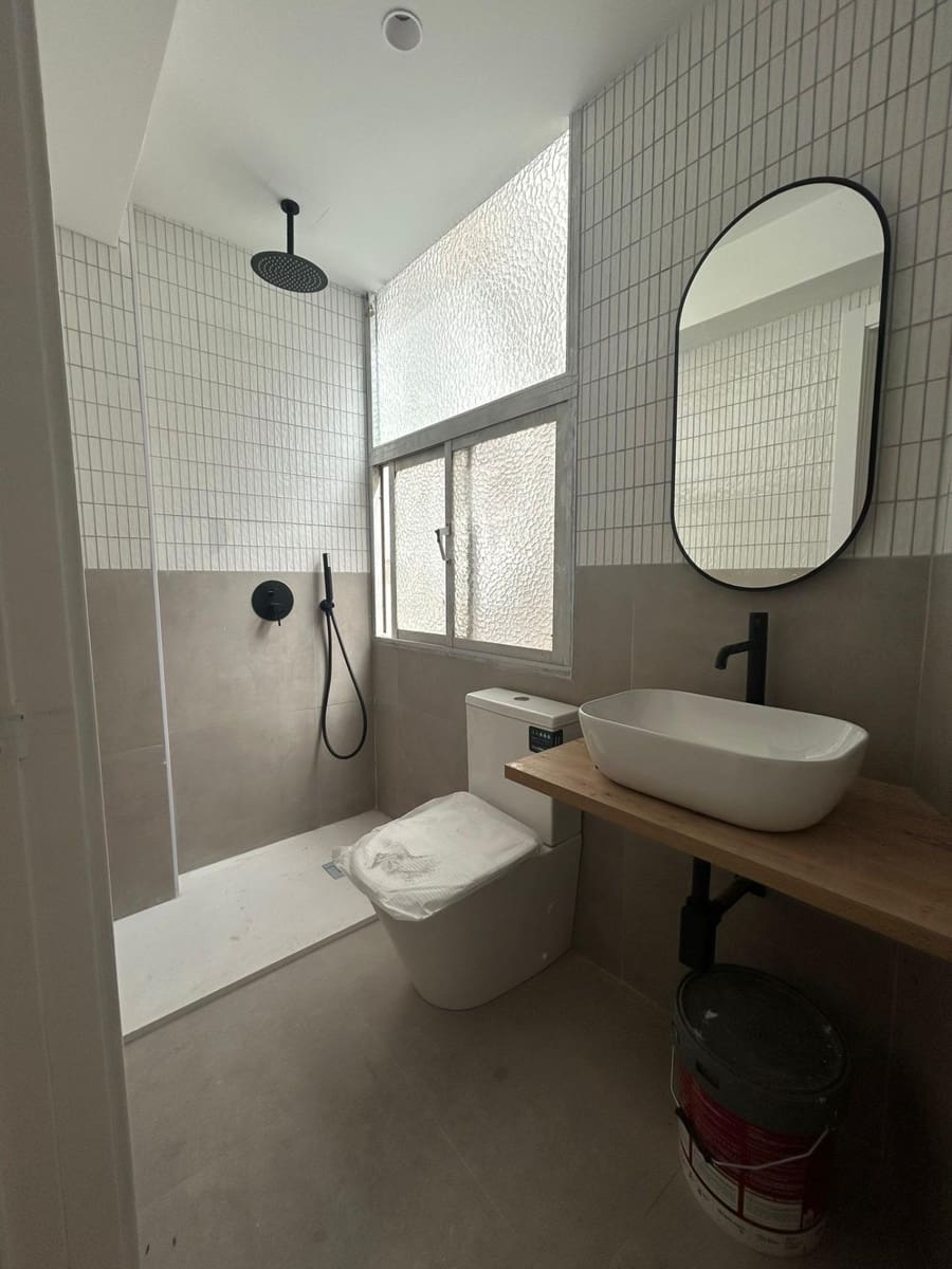 Piso de 3 habitaciones en Málaga ciudad en venta - 290.000 € (Ref: 9506016)