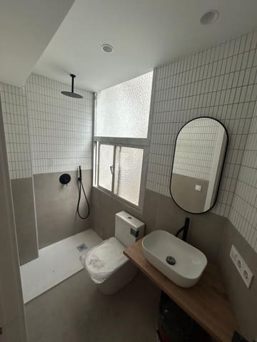 Piso de 3 habitaciones en Málaga ciudad en venta - 290.000 € (Ref: 9506016)