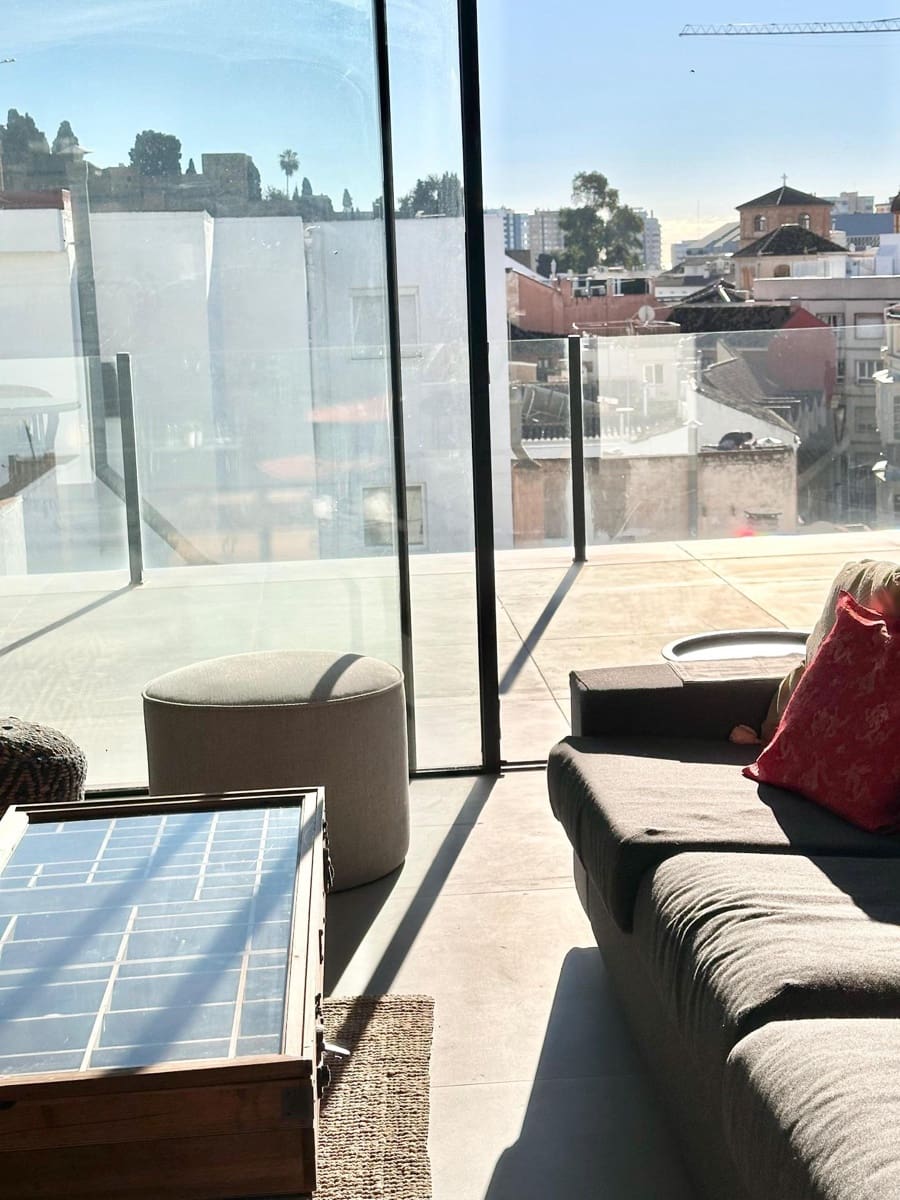 Piso de 3 habitaciones en Málaga ciudad en venta - 1.395.000 € (Ref: 9506018)