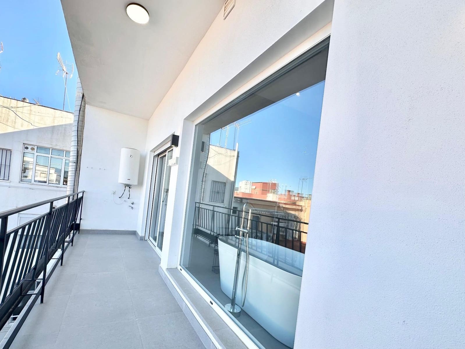 Piso de 3 habitaciones en Málaga ciudad en venta - 1.395.000 € (Ref: 9506018)