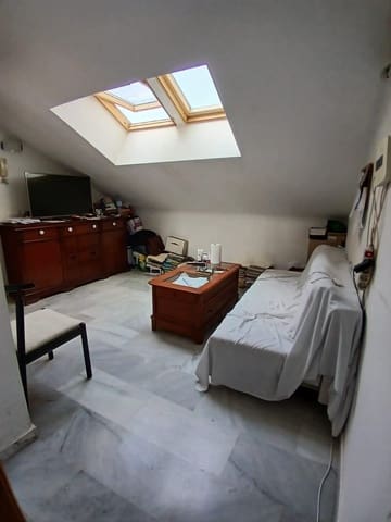 1 quarto Penthouse para venda em Málaga cidade - 178 000 € (Ref: 9506019)