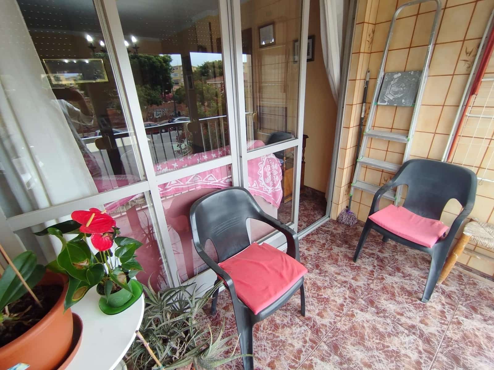 Piso de 3 habitaciones en Málaga ciudad en venta - 315.000 € (Ref: 9506020)