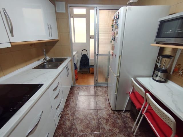 Piso de 3 habitaciones en Huelin, Málaga ciudad en venta - 315.000 € (Ref: 9506020)