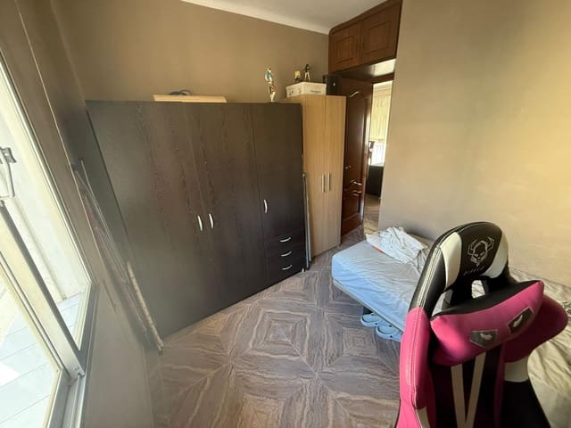 3 bedroom Flat for sale in Martiricos, Málaga city - € 350,000 (Ref: 9506023)