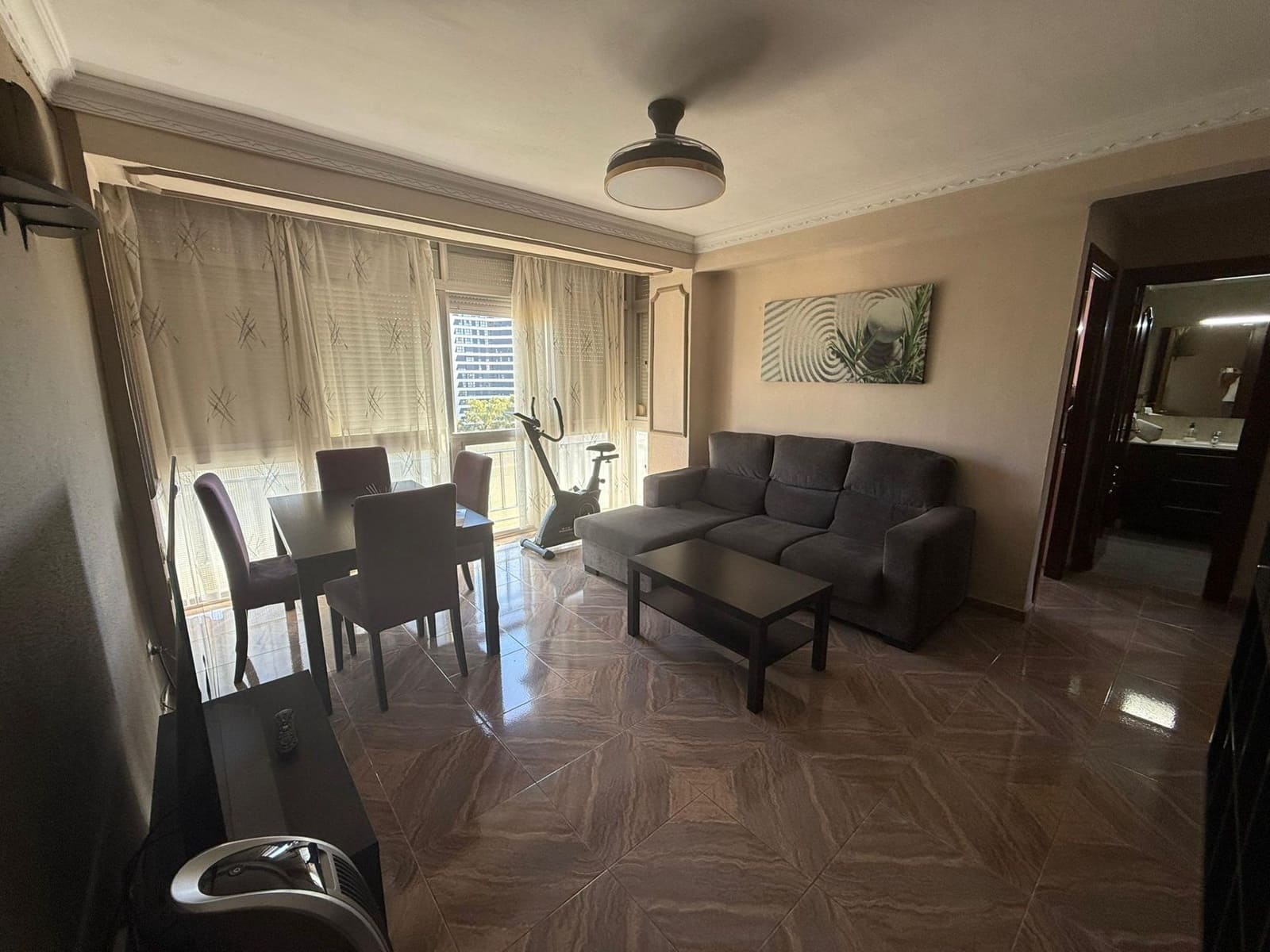 3 bedroom Flat for sale in Malaga city - € 350,000 (Ref: 9506023)