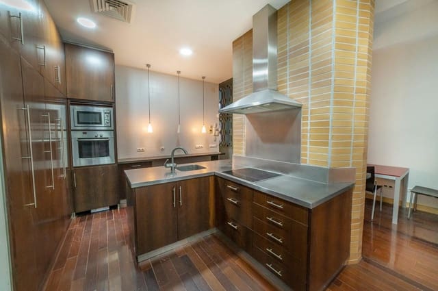 Piso de 4 habitaciones en Centro Historico, Málaga ciudad en venta - 1.500.000 € (Ref: 9506024)