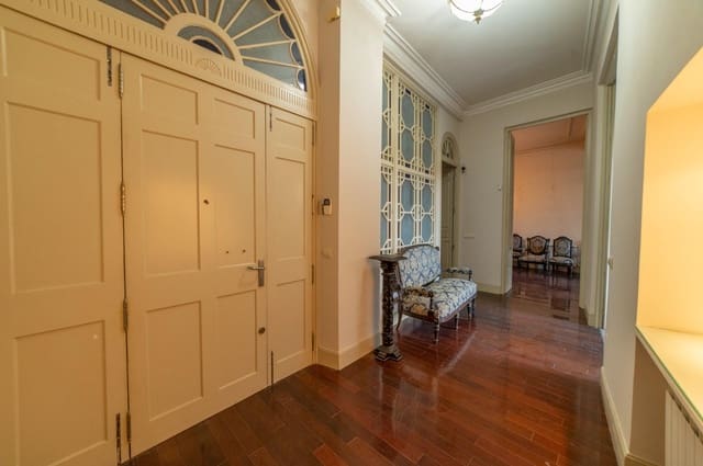 Piso de 4 habitaciones en Centro Historico, Málaga ciudad en venta - 1.500.000 € (Ref: 9506024)