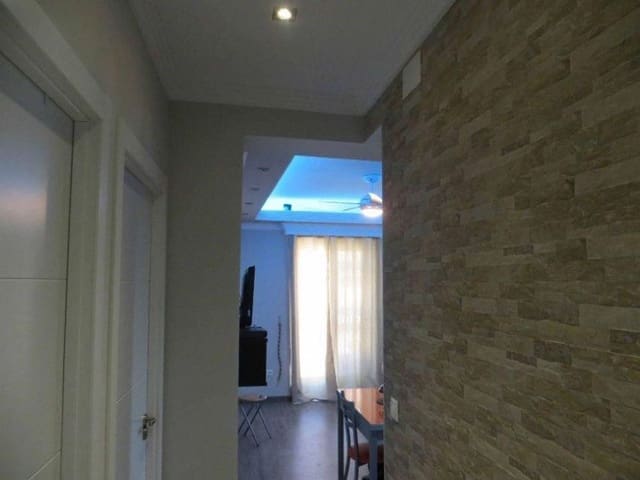 Piso de 3 habitaciones en Málaga ciudad en venta - 295.000 € (Ref: 9506026)