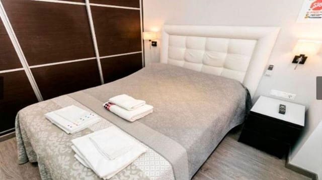 Piso de 3 habitaciones en Málaga ciudad en venta - 295.000 € (Ref: 9506026)