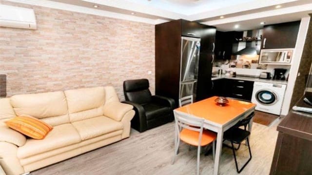 Piso de 3 habitaciones en Málaga ciudad en venta - 295.000 € (Ref: 9506026)