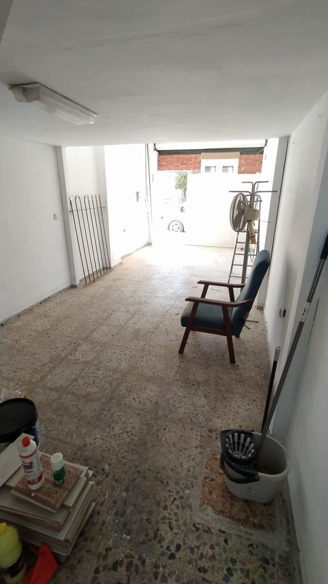 Komercyjne na sprzedaż w Miasto Malaga - 79 000 € (Ref: 9506031)