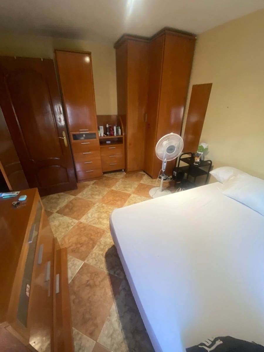 3 bedroom Flat for sale in Malaga city - € 270,000 (Ref: 9506033)