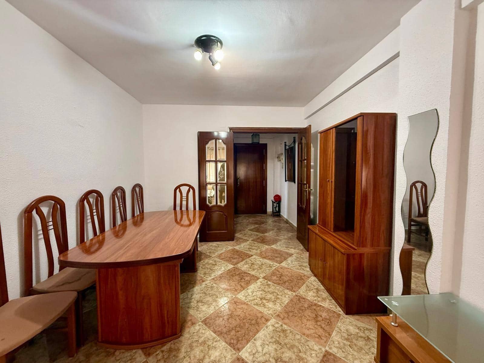 Piso de 3 habitaciones en Málaga ciudad en venta - 270.000 € (Ref: 9506033)
