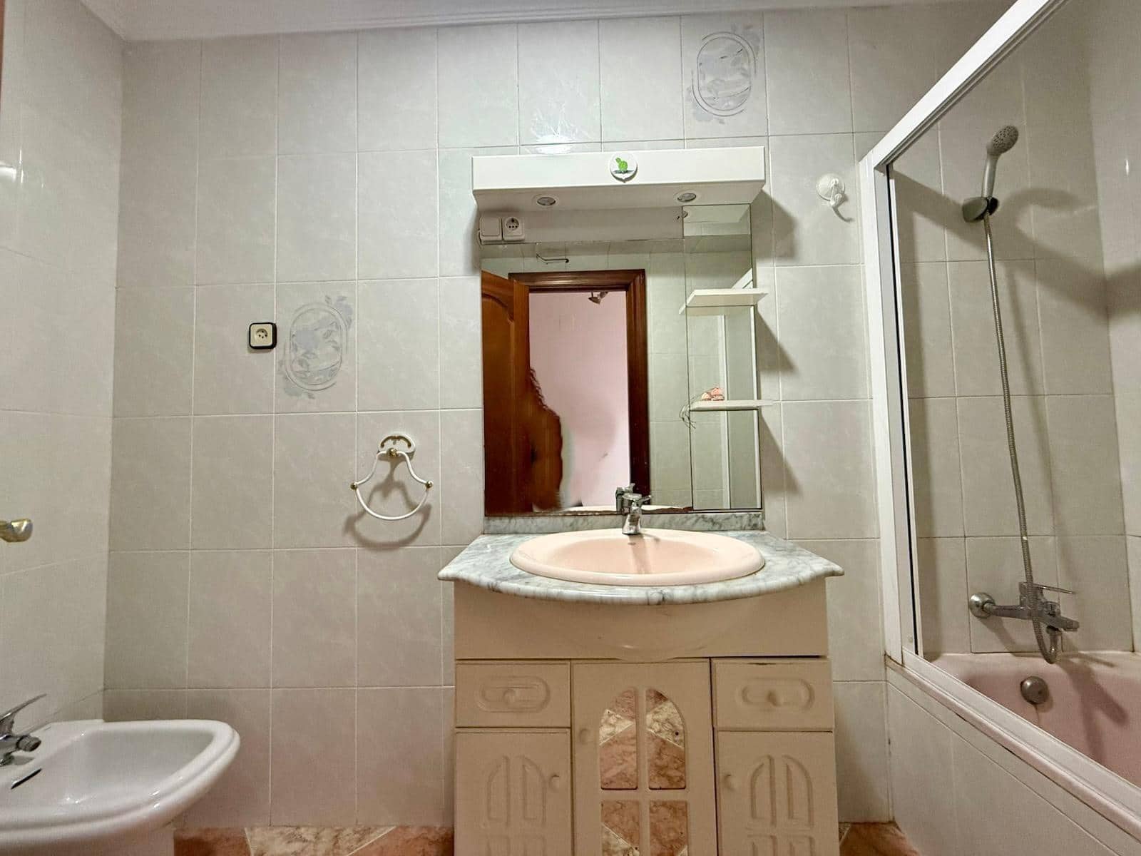 Piso de 3 habitaciones en Málaga ciudad en venta - 270.000 € (Ref: 9506033)