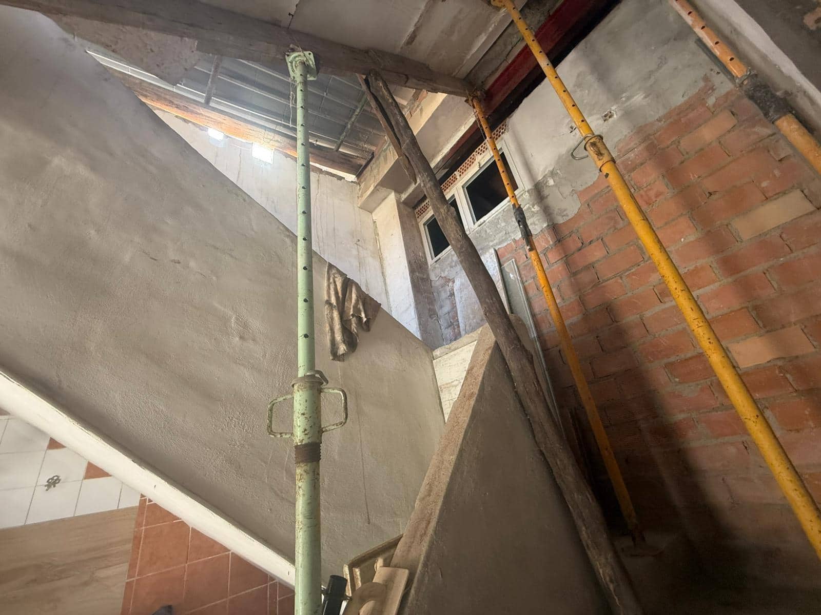 Hus til salgs i Malaga by - € 318 000 (Ref: 9506035)