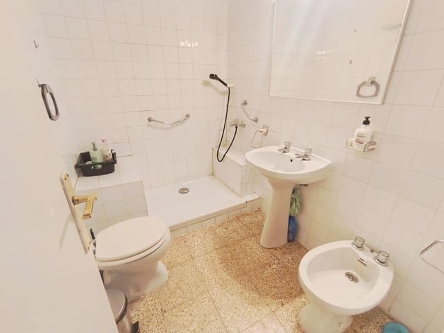 3 soveværelse Lejlighed til salg i Ciudad Jardín, Málaga by - € 209.900 (Ref: 9506044)