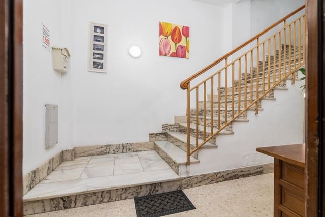 30 slaapkamer Hotel te koop in Torremolinos - € 1.800.000 (Ref: 9506048)