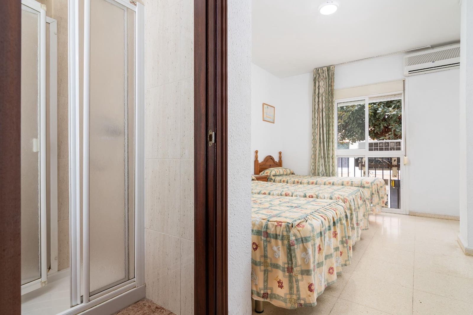 30 slaapkamer Hotel te koop in Torremolinos - € 1.800.000 (Ref: 9506048)