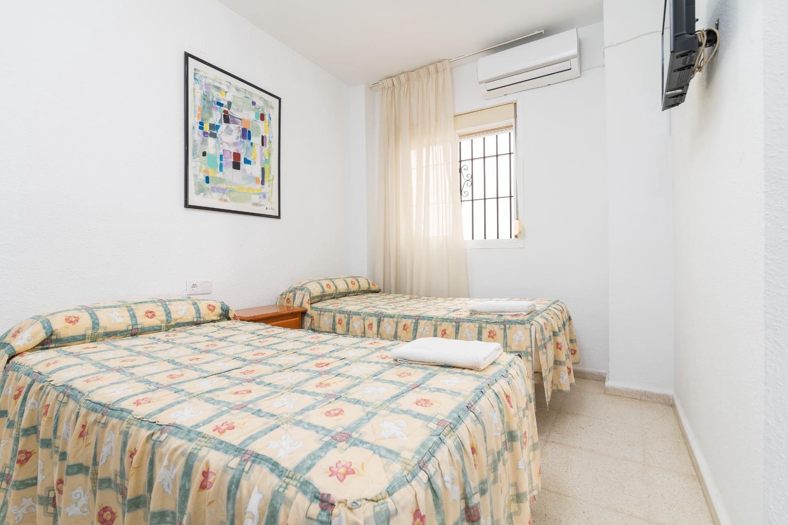 30 slaapkamer Hotel te koop in Torremolinos - € 1.800.000 (Ref: 9506048)