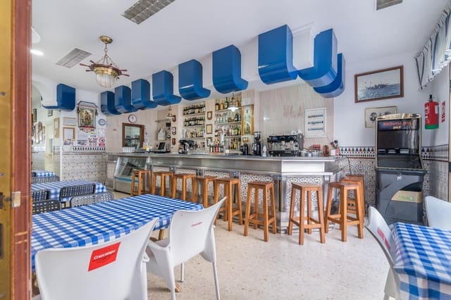 30 slaapkamer Hotel te koop in Torremolinos - € 1.800.000 (Ref: 9506048)