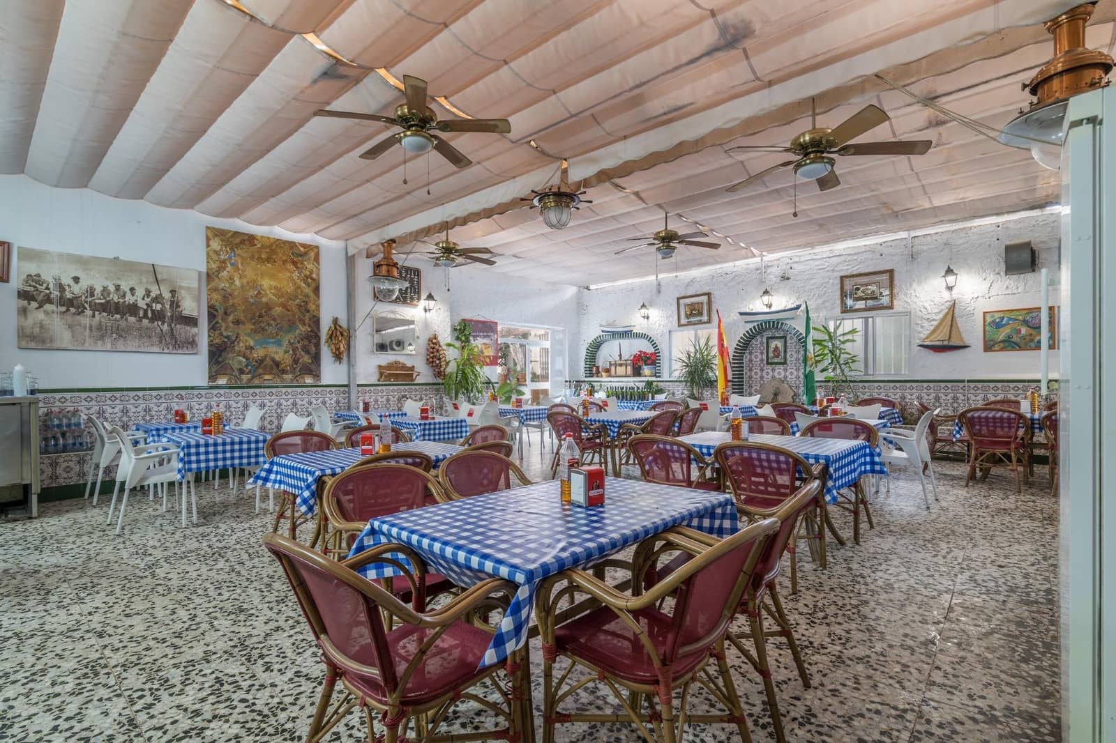 30 slaapkamer Hotel te koop in Torremolinos - € 1.800.000 (Ref: 9506048)