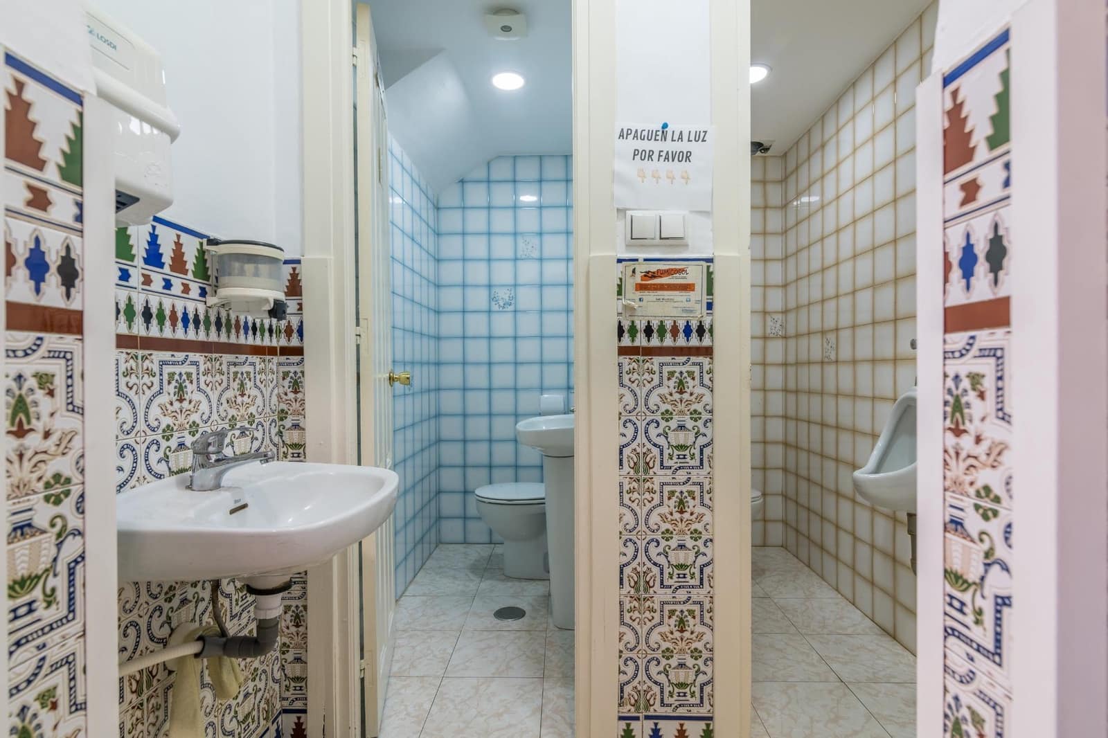 30 slaapkamer Hotel te koop in Torremolinos - € 1.800.000 (Ref: 9506048)