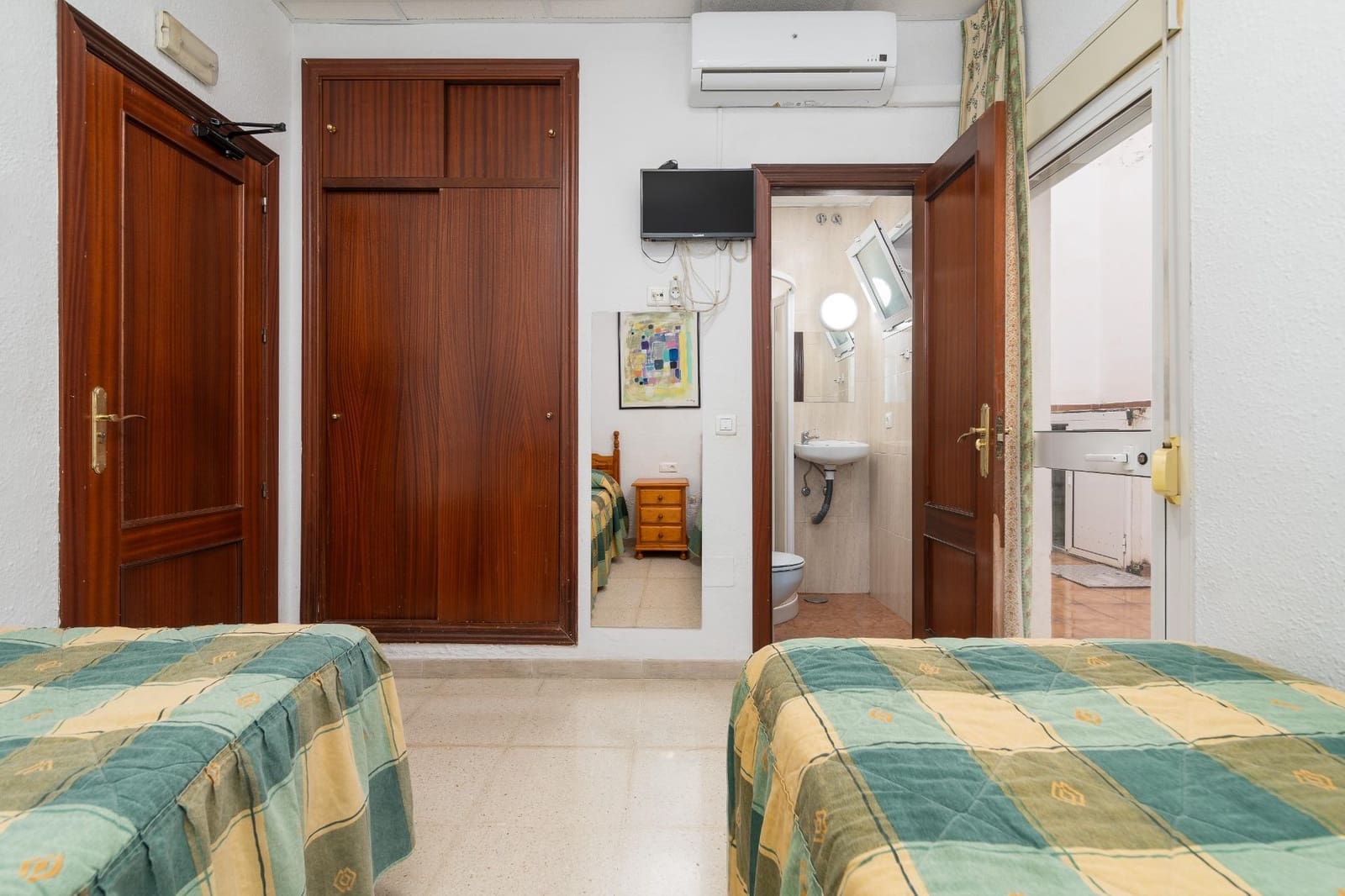 30 slaapkamer Hotel te koop in Torremolinos - € 1.800.000 (Ref: 9506048)