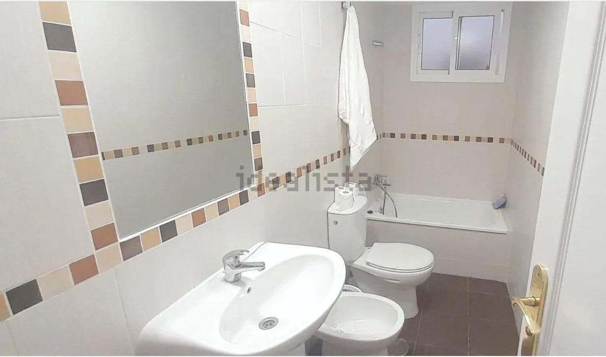 2 soverom Leilighet til salgs i Benalmadena med svømmebasseng garasje - € 315 000 (Ref: 9506049)