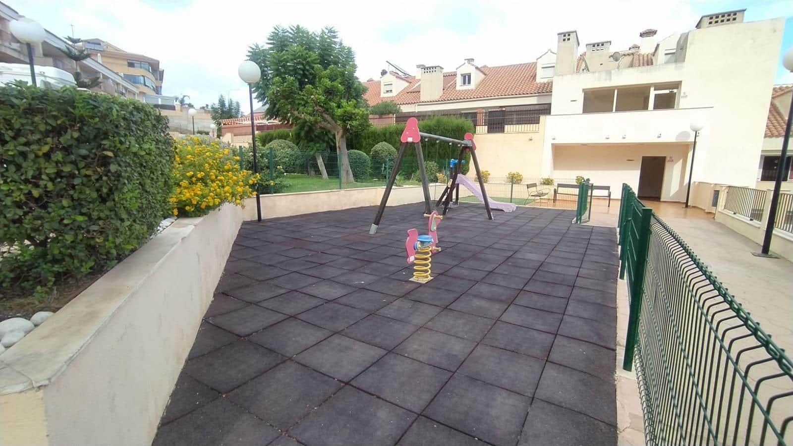 2 soverom Leilighet til salgs i Benalmadena med svømmebasseng garasje - € 315 000 (Ref: 9506049)