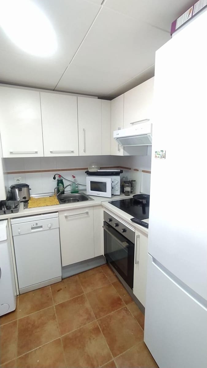 2 soverom Leilighet til salgs i Benalmadena med svømmebasseng garasje - € 315 000 (Ref: 9506049)