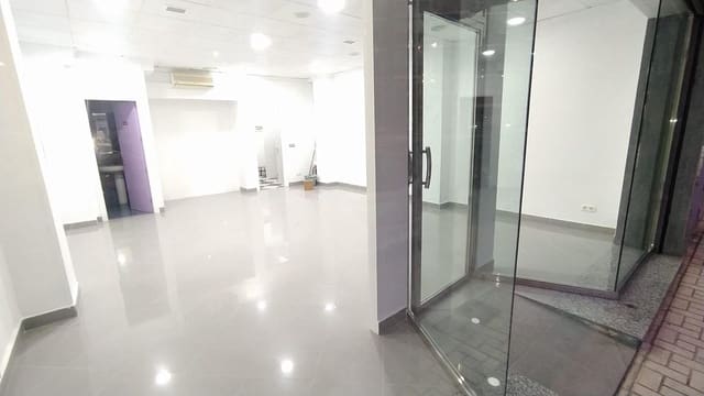 Local Commercial à vendre à Malaga ville - 147 000 € (Ref: 9506050)