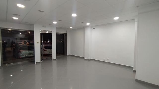 Local Commercial à vendre à Malaga ville - 147 000 € (Ref: 9506050)