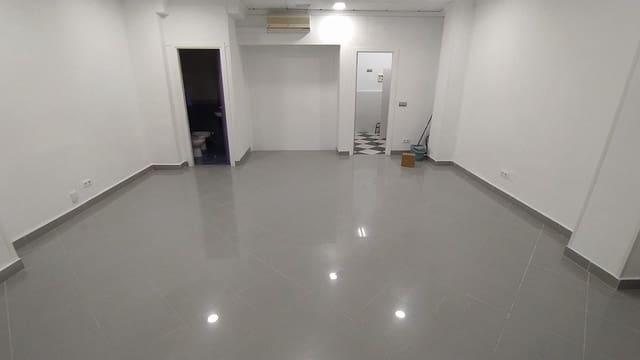 Local Commercial à vendre à Malaga ville - 147 000 € (Ref: 9506050)