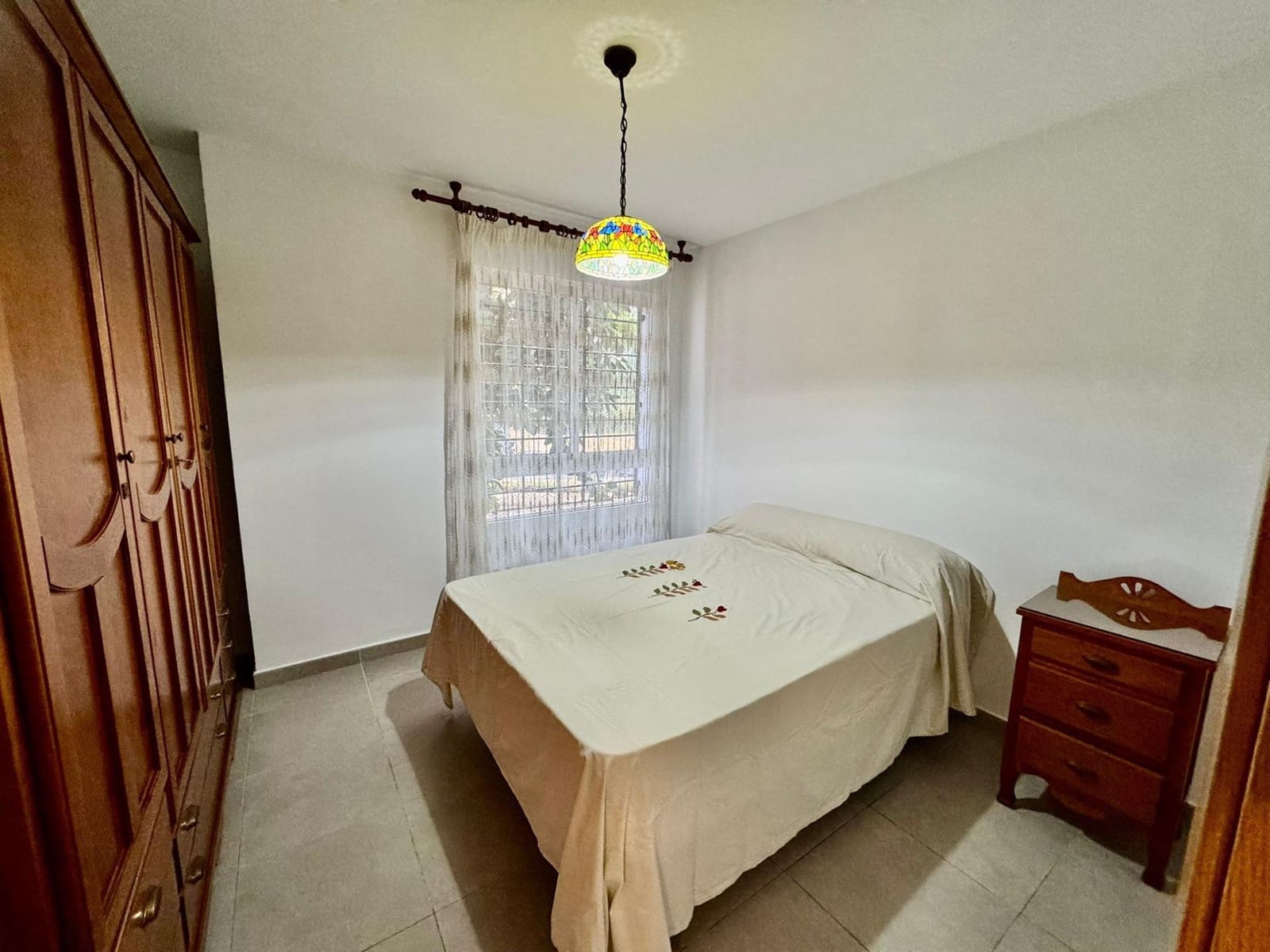 4 slaapkamer Flat te koop in Malaga stad - € 325.000 (Ref: 9506053)