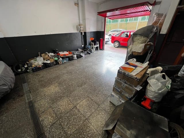 Local Comercial en Cruz de Humilladero, Málaga ciudad en venta - 132.500 € (Ref: 9506060)