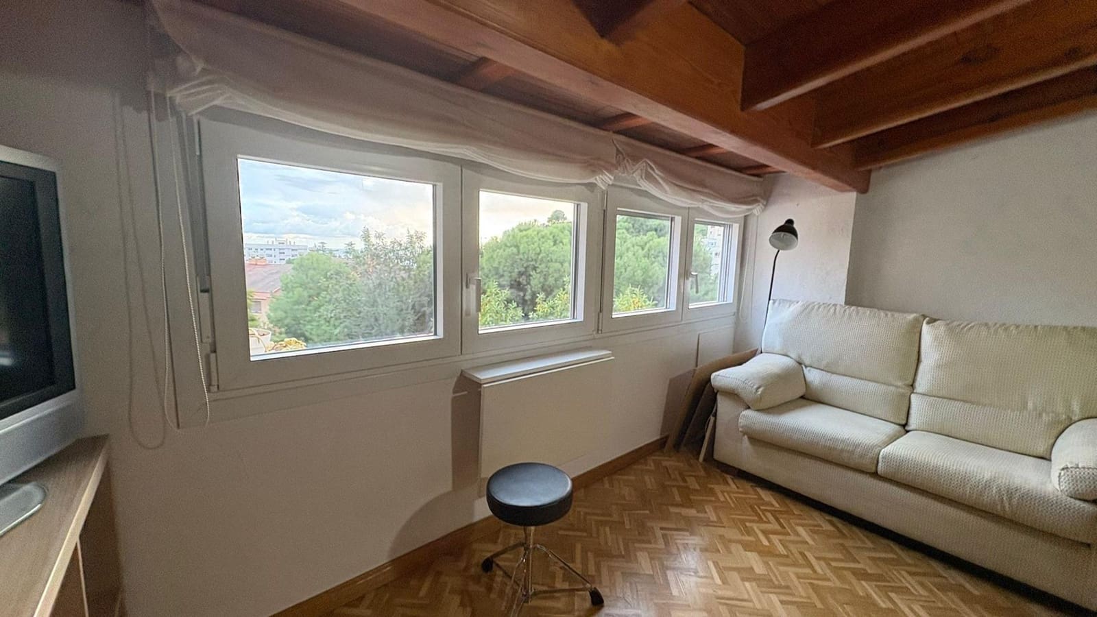 4 sovrum Lägenhet att hyra i Malaga stad med pool - 1 800 € (Ref: 9506061)