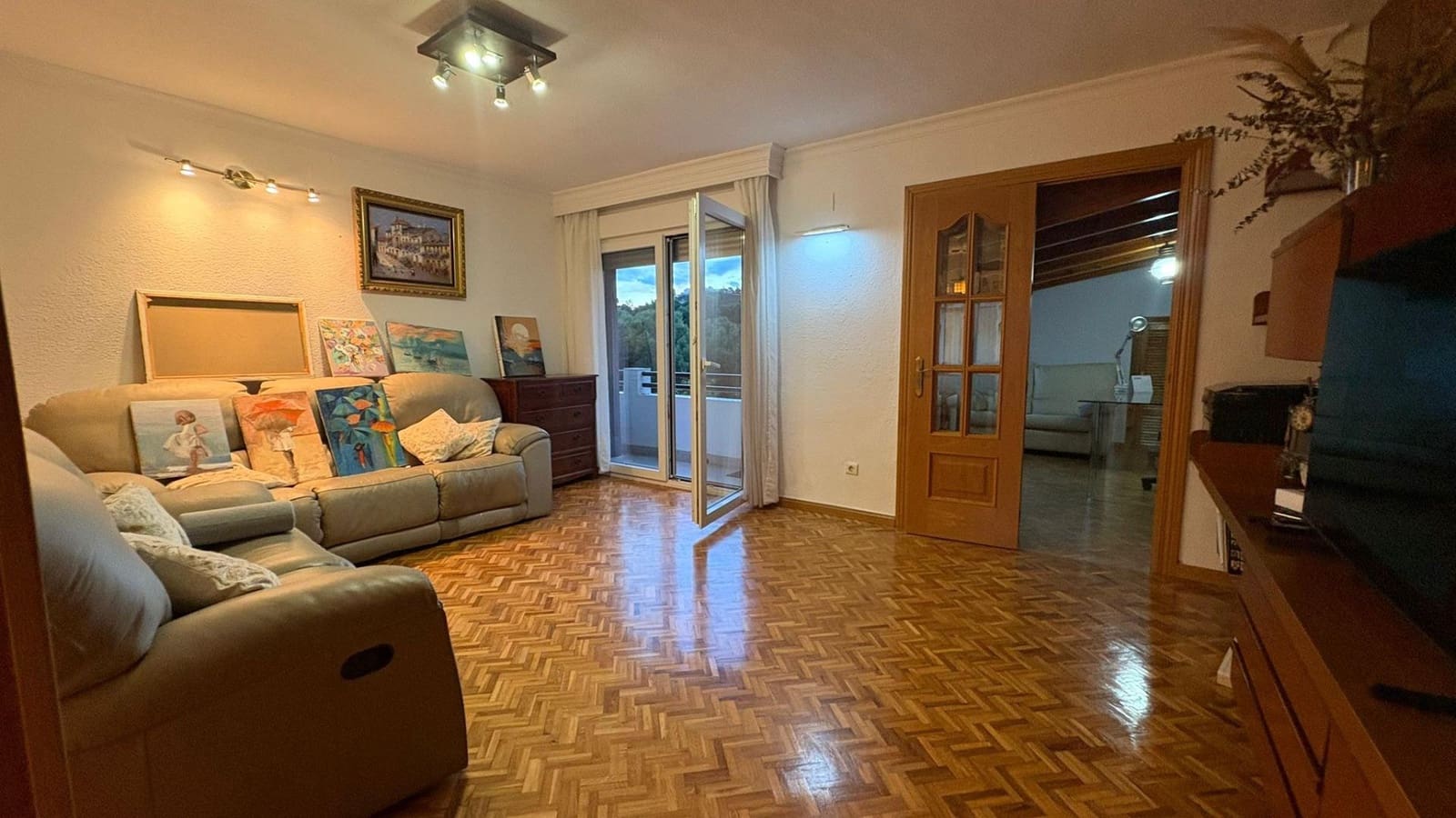 4 sovrum Lägenhet att hyra i Malaga stad med pool - 1 800 € (Ref: 9506061)