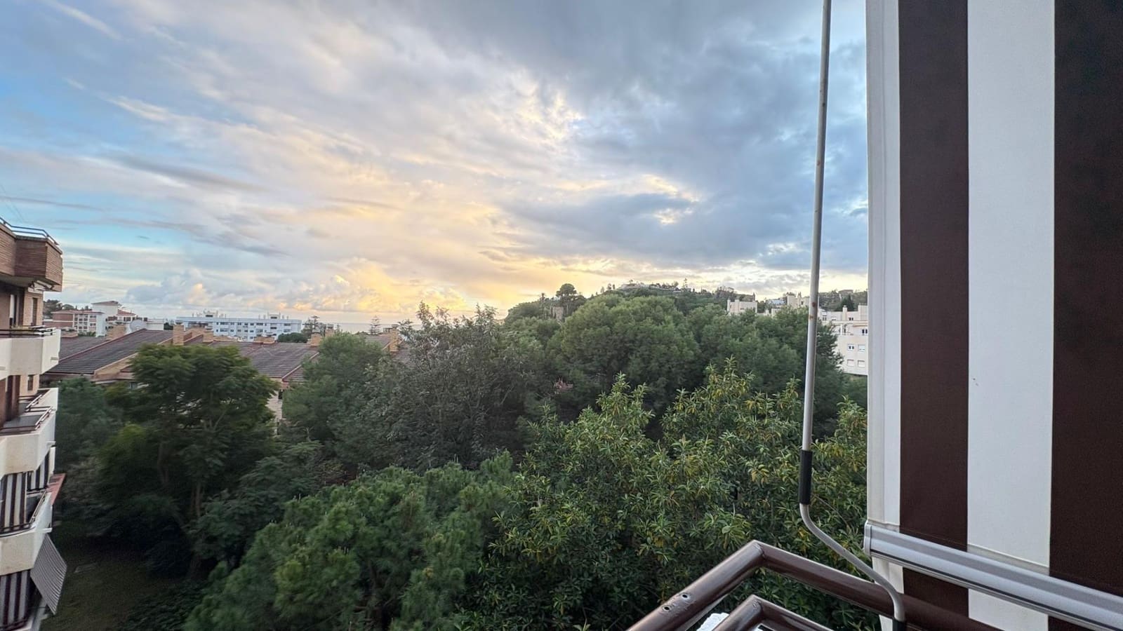 4 sovrum Lägenhet att hyra i Malaga stad med pool - 1 800 € (Ref: 9506061)