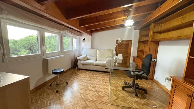 4 sovrum Lägenhet att hyra i El Limonar, Málaga stad med pool - 1 800 € (Ref: 9506061)