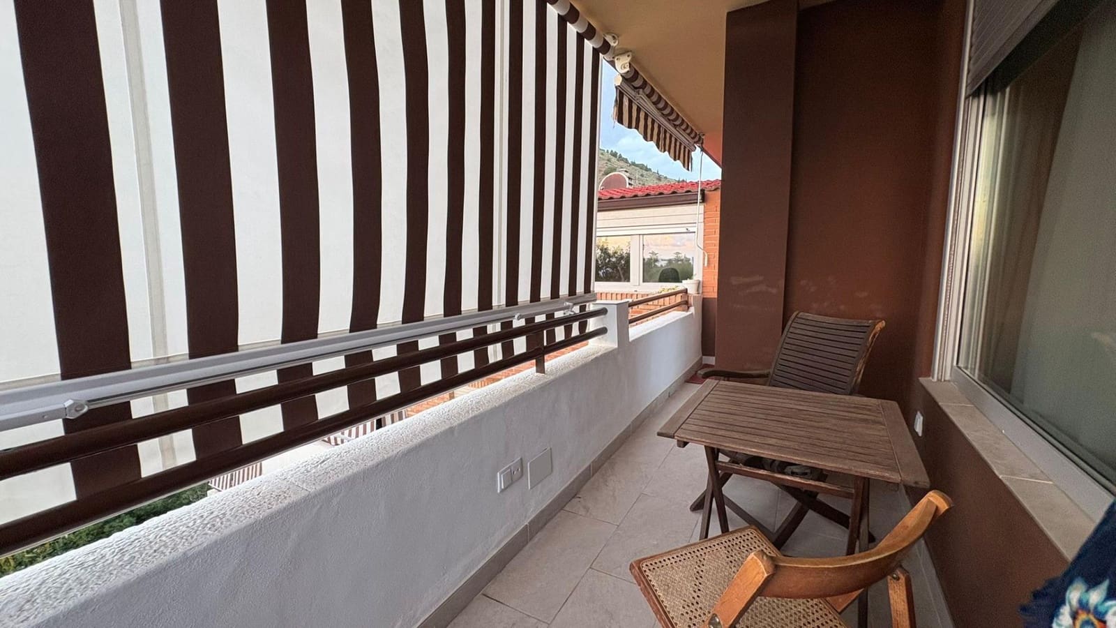 4 sovrum Lägenhet att hyra i Malaga stad med pool - 1 800 € (Ref: 9506061)