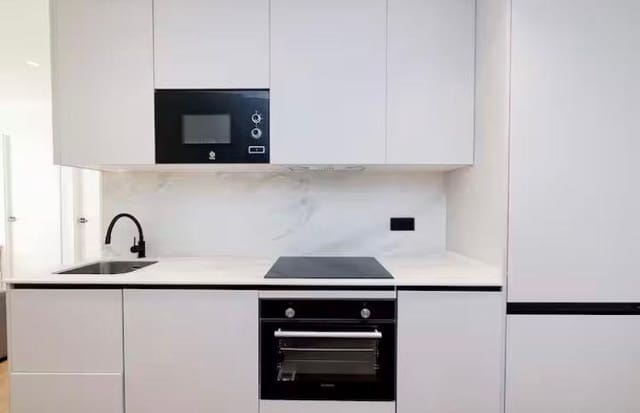 3 makuuhuone Asunto vuokrattavana paikassa La Victoria, Málaga kaupunki - 1 350 € (Ref: 9506062)