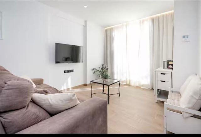 3 makuuhuone Asunto vuokrattavana paikassa La Victoria, Málaga kaupunki - 1 350 € (Ref: 9506062)
