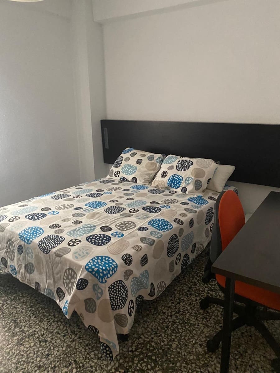 3 sypialnia Mieszkanie do wynajęcia w Miasto Malaga - 1 200 € (Ref: 9506064)