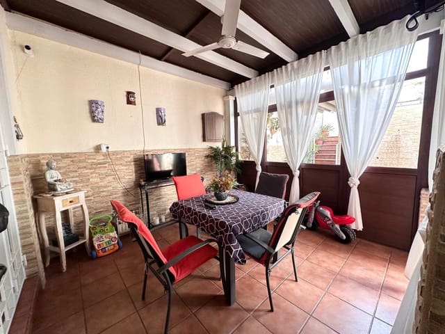 3 quarto Moradia em Banda para venda em Cruz de Humilladero, Málaga cidade com piscina garagem - 495 000 € (Ref: 9506073)