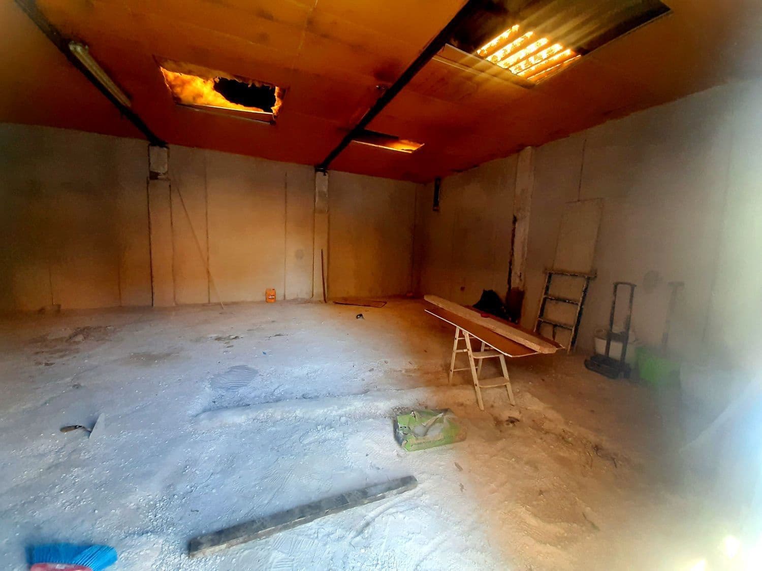 Kaupallinen myytävänä paikassa Malaga kaupunki - 190 000 € (Ref: 9506079)