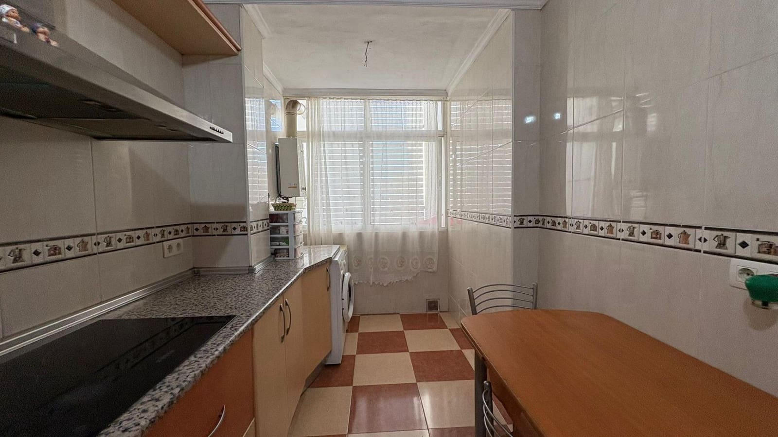 3 bedroom Flat for sale in Malaga city with pool garage - € 276,000 (Ref: 9506086)