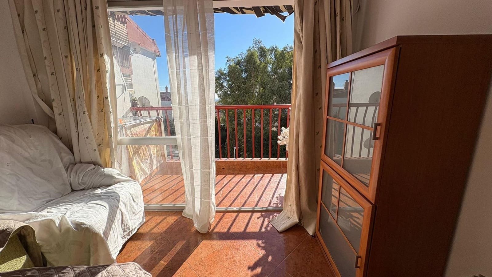 3 bedroom Flat for sale in Malaga city with pool garage - € 276,000 (Ref: 9506086)