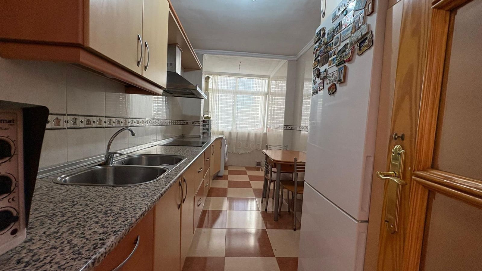 3 bedroom Flat for sale in Malaga city with pool garage - € 276,000 (Ref: 9506086)